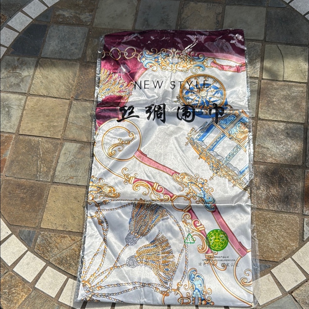 Elegant Multicolor Scarf with Tassel Design